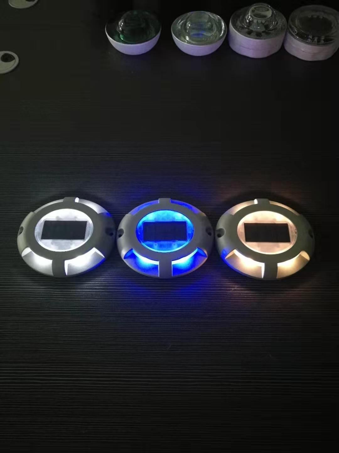 Two-Color Solar Deck Light, Circular Solar Garden Path Lighting