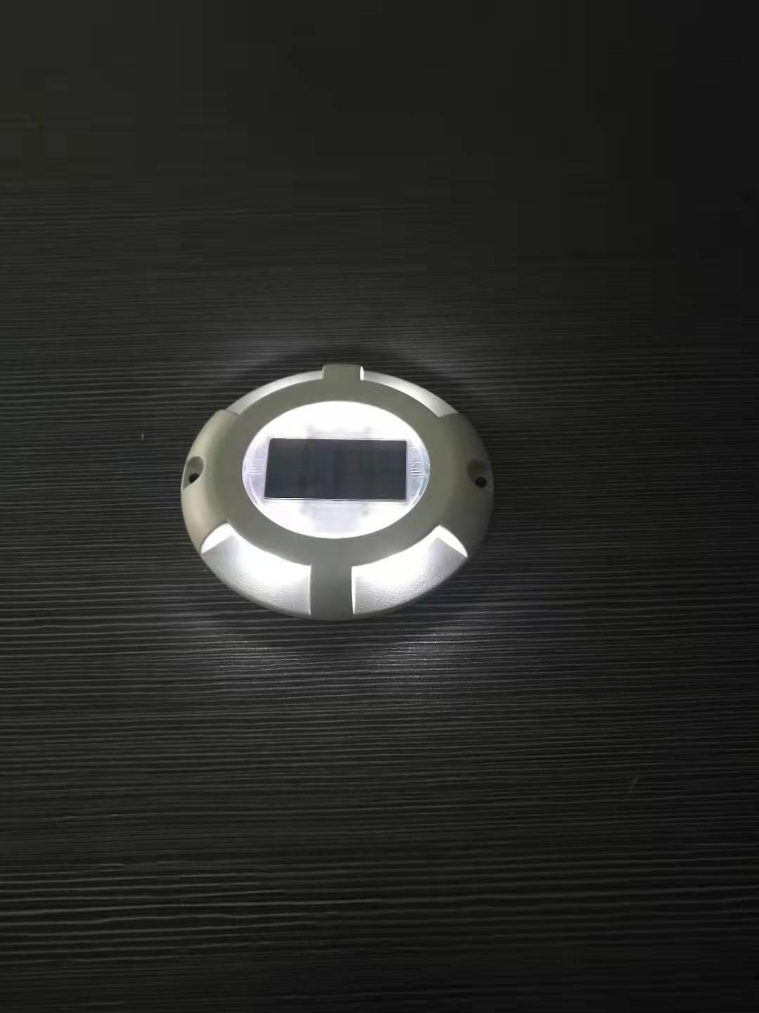 Two-Color Solar Deck Light, Circular Solar Garden Path Lighting